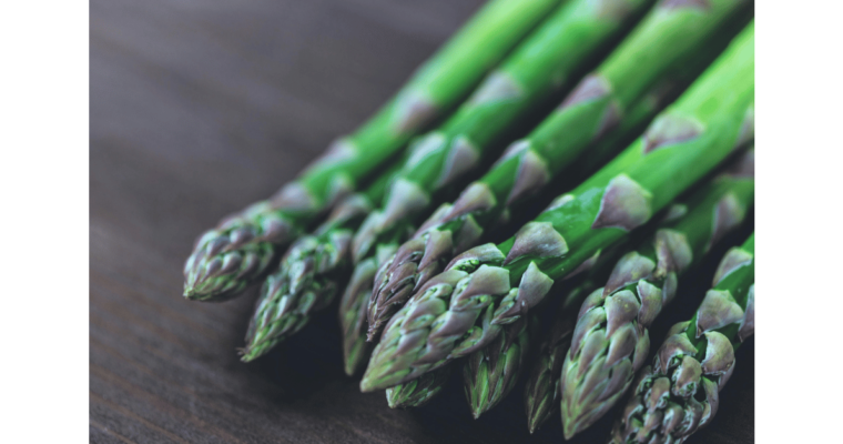 Asparagus on top of cloth