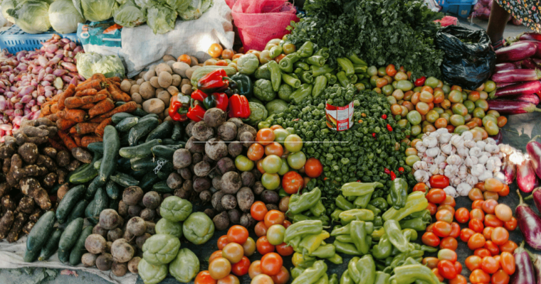 Vegetables in pile at street market photo by Julia Volk from Pexels
