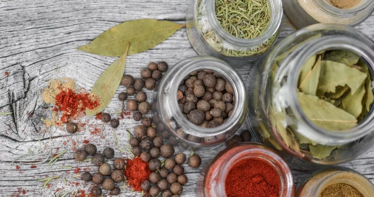 9 Herbs & Spices That Fight Inflammation in South Africa